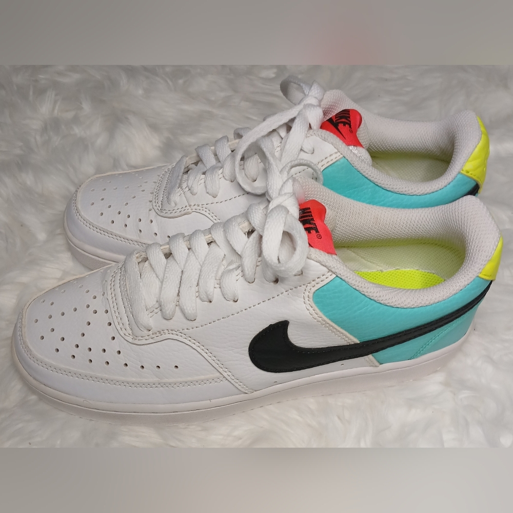 Womens Nike court vision low white multi👟